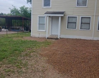 312 S Pumphrey Street - Photo Thumbnail 1