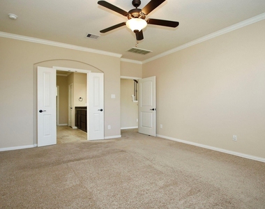 13827 Slate Mountain Lane - Photo Thumbnail 24