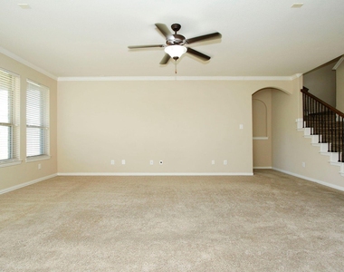13827 Slate Mountain Lane - Photo Thumbnail 15