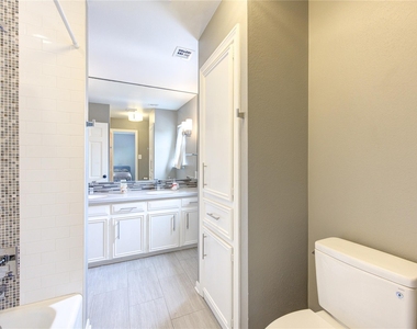 15739 Fleetwood Oaks Drive - Photo Thumbnail 31