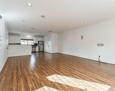 17 Waugh Drive - Photo Thumbnail 5