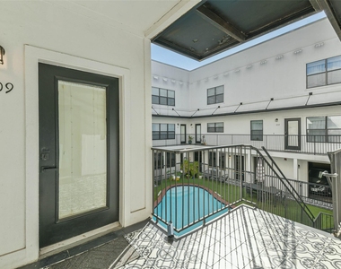 17 Waugh Drive - Photo Thumbnail 3