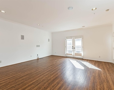 17 Waugh Drive - Photo Thumbnail 6
