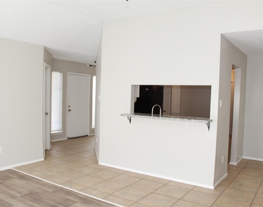 4406 Lost Lake Lane - Photo Thumbnail 6