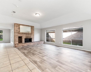 4406 Lost Lake Lane - Photo Thumbnail 1