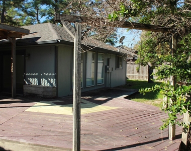 4406 Lost Lake Lane - Photo Thumbnail 34