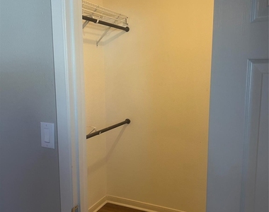 10811 Richmond Avenue - Photo Thumbnail 22
