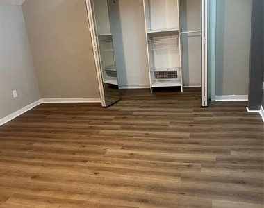 10811 Richmond Avenue - Photo Thumbnail 25