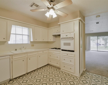 419 S Starboard Street - Photo Thumbnail 12