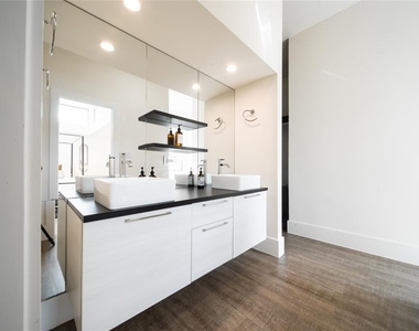 2212 Francis Street - Photo Thumbnail 22