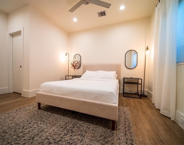 2212 Francis Street - Photo Thumbnail 24
