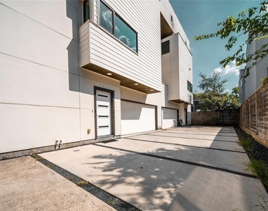 2212 Francis Street - Photo Thumbnail 34