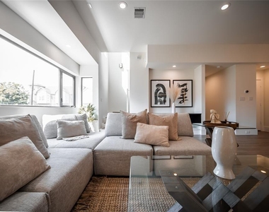 2212 Francis Street - Photo Thumbnail 5