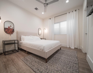 2212 Francis Street - Photo Thumbnail 28