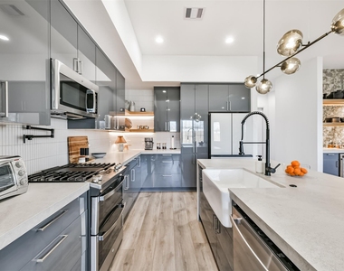 4211 Nichols St - Photo Thumbnail 3