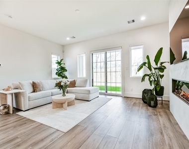 4211 Nichols St - Photo Thumbnail 7
