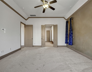 6223 Duke Trail Lane - Photo Thumbnail 20