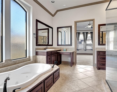 6223 Duke Trail Lane - Photo Thumbnail 22