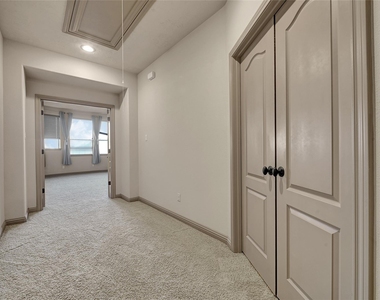 6223 Duke Trail Lane - Photo Thumbnail 44
