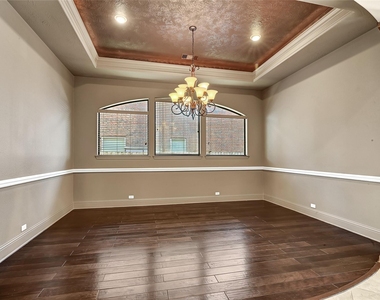 6223 Duke Trail Lane - Photo Thumbnail 17