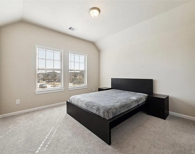 29634 Sterling Knoll Drive - Photo Thumbnail 17
