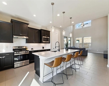 29634 Sterling Knoll Drive - Photo Thumbnail 5