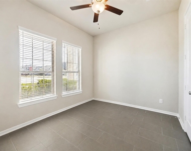 29634 Sterling Knoll Drive - Photo Thumbnail 2