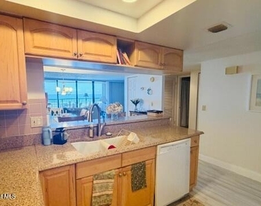 1860 N Atlantic Avenue - Photo Thumbnail 12