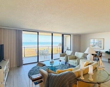 1860 N Atlantic Avenue - Photo Thumbnail 3