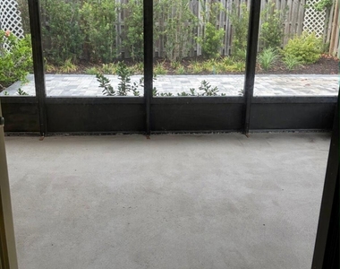 304 Wilson Avenue - Photo Thumbnail 40