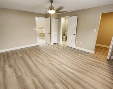 304 Wilson Avenue - Photo Thumbnail 25