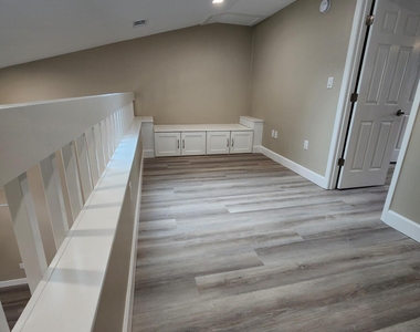 304 Wilson Avenue - Photo Thumbnail 18
