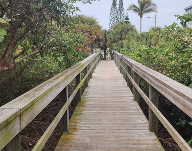 304 Wilson Avenue - Photo Thumbnail 36