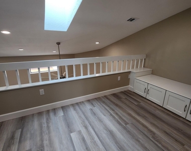 304 Wilson Avenue - Photo Thumbnail 26
