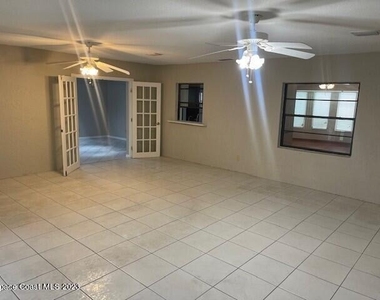 356 Pipit Street Ne - Photo Thumbnail 18