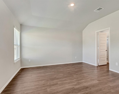 261 Gallant Front Trail - Photo Thumbnail 10