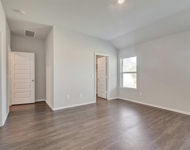261 Gallant Front Trail - Photo Thumbnail 11