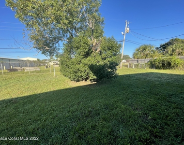 305 Prospect Avenue - Photo Thumbnail 23