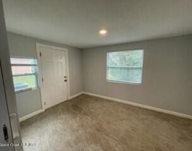 305 Prospect Avenue - Photo Thumbnail 18