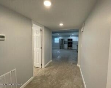 305 Prospect Avenue - Photo Thumbnail 16