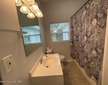 305 Prospect Avenue - Photo Thumbnail 7