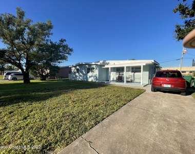 305 Prospect Avenue - Photo Thumbnail 24