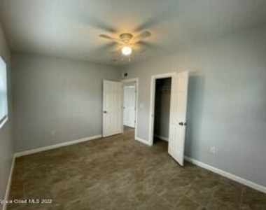 305 Prospect Avenue - Photo Thumbnail 9