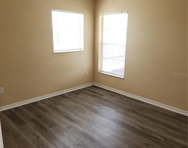 8748 Hampden Drive - Photo Thumbnail 6