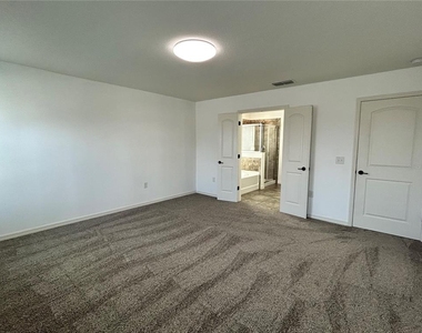 10638 Aldo Moro Drive - Photo Thumbnail 14