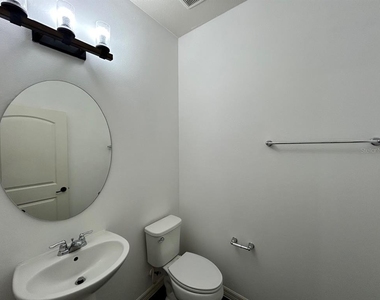 10638 Aldo Moro Drive - Photo Thumbnail 4