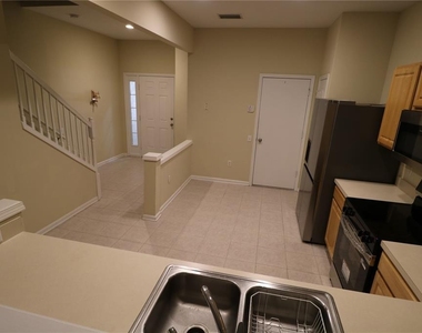 4866 Pond Ridge Drive - Photo Thumbnail 14