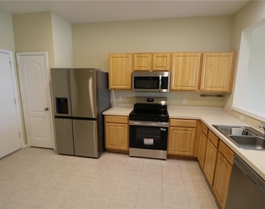4866 Pond Ridge Drive - Photo Thumbnail 11
