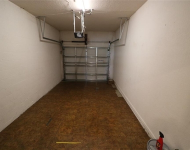 4866 Pond Ridge Drive - Photo Thumbnail 21