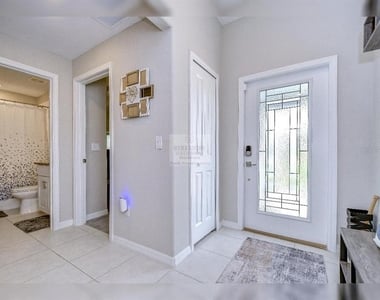 1412 Tahitian Sunrise Drive - Photo Thumbnail 3